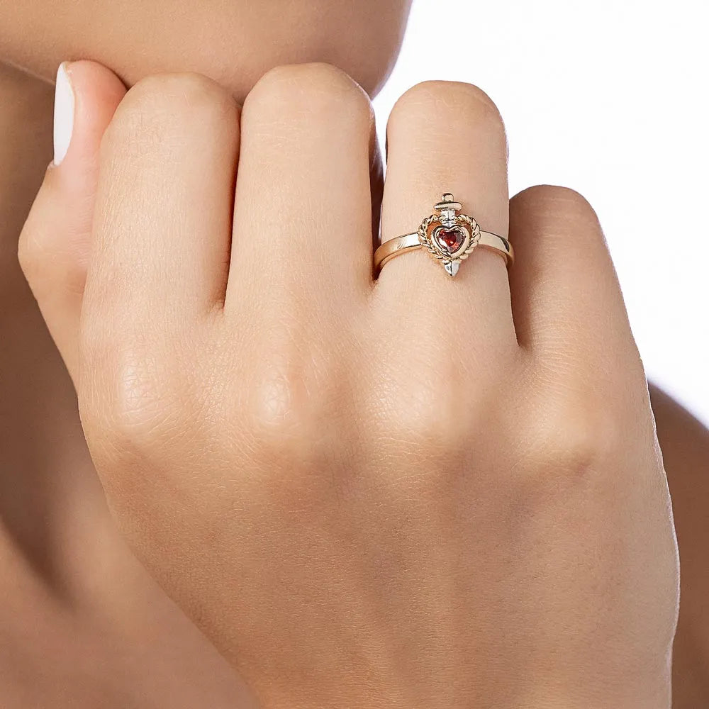 ANEL SKINNY ADAGA E CORAÇÃO BANHADO A OURO 18K COM ZIRCÔNIA E APLICAÇÃO DE RHODIUM 5135711233